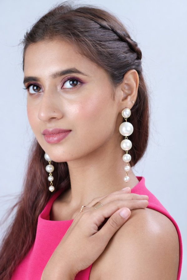 Twist drop pearl earrings