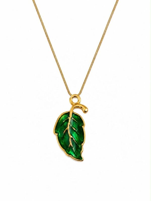 Emerald Leaf Necklace 🍃